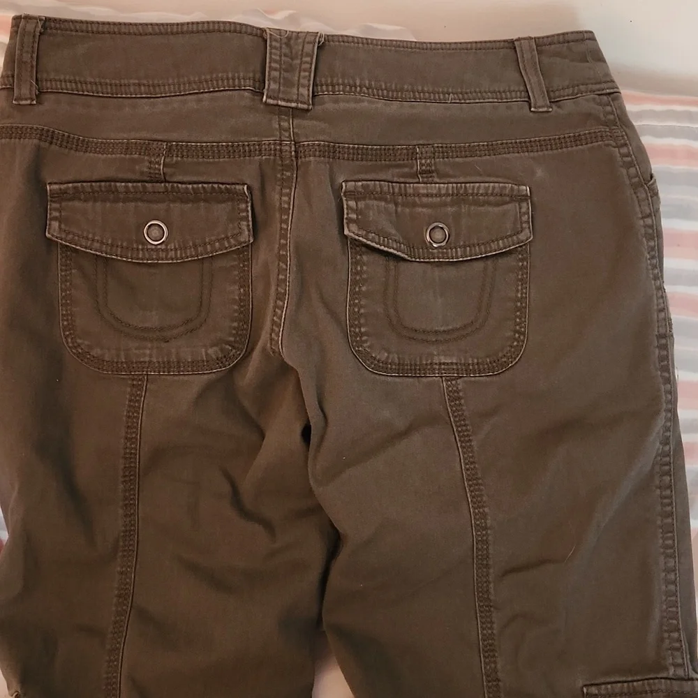 Capris - Picture 2 of 2